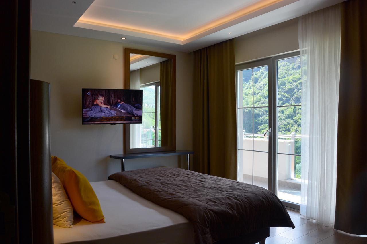 Voice Hotel Macka Bagian luar foto