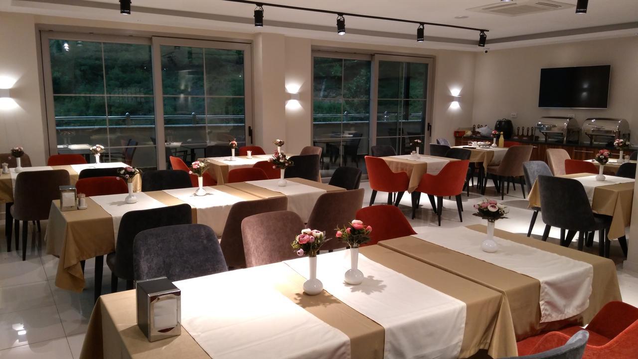 Voice Hotel Macka Bagian luar foto
